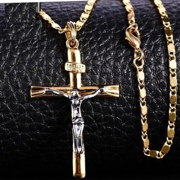 Trendy UniSex Cross Necklace - Picture 3 of 6